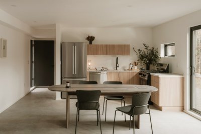 Drie kleuren in je keuken (en toch geen chaos)